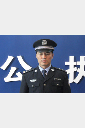 丁军个人介绍