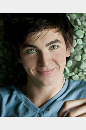 尼可拉斯·博朗个人介绍