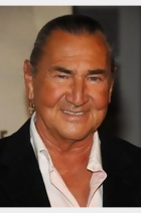 奥古斯特·斯彻伦伯格个人介绍