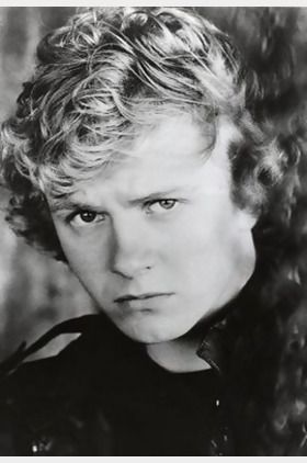 道格·麦克昂个人介绍