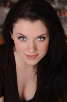 艾什琳恩·叶尼个人介绍