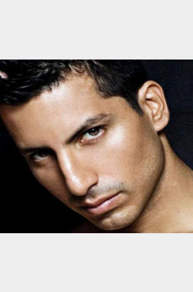 艾利克斯·克鲁兹个人介绍