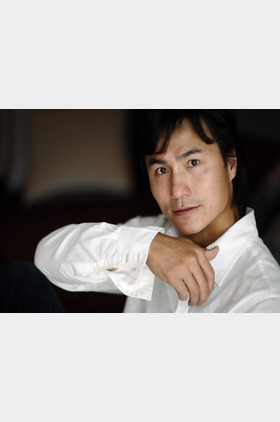 仇云波Robin Shou个人介绍