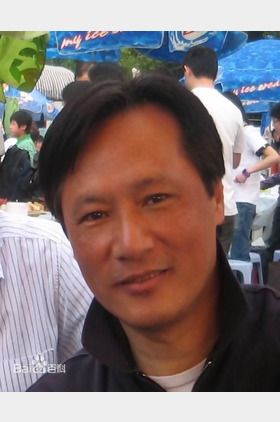 余家伦个人介绍