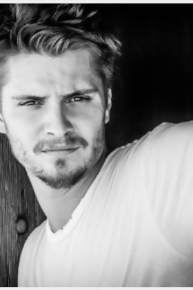 卢克·葛莱姆斯个人介绍