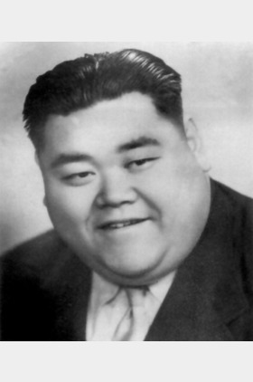 殷秀岑个人介绍