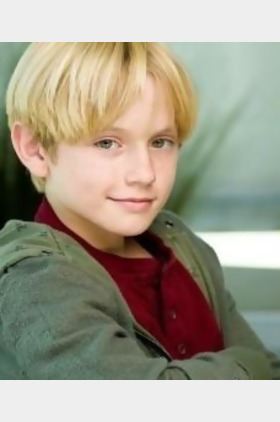 纳森·甘宝Nathan Gamble个人介绍