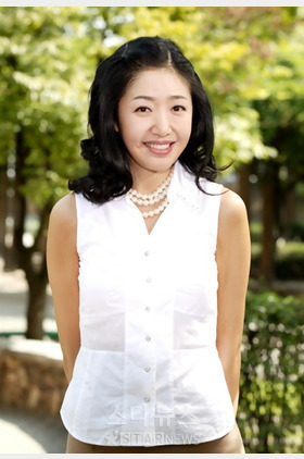 洪莉娜个人介绍