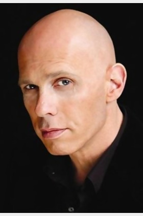 麦肯兹·格雷个人介绍