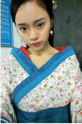 邓杨宁个人介绍