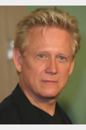 布鲁斯·戴维森个人介绍