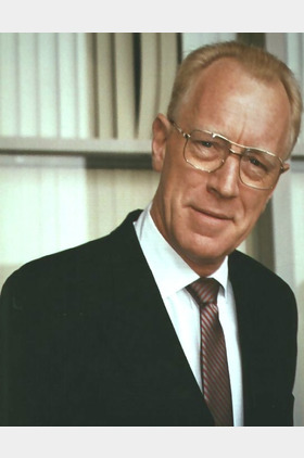 马克斯·冯·赛多Max von Sydow个人介绍