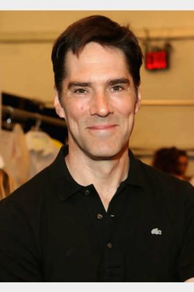 托马斯·吉布森Thomas Gibson个人介绍