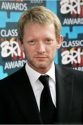 道格拉斯·韩歇尔个人介绍