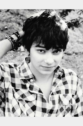 戴文·博斯蒂克/Devon Bostick个人介绍