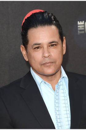 雷蒙德·克鲁兹个人介绍