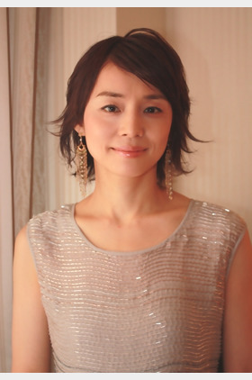 石田百合子个人介绍