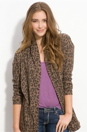 夏奈尔·塞拉亚个人介绍