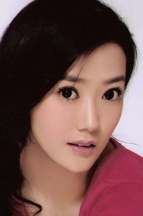 何亚男个人介绍