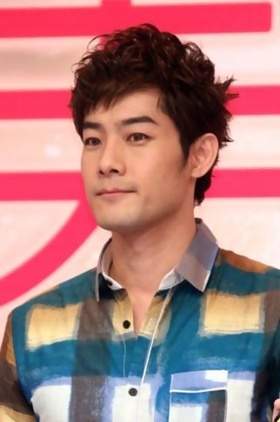 施易男个人介绍