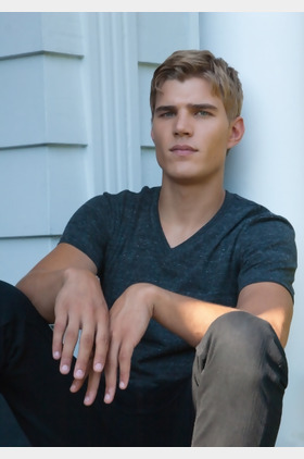 克里斯·泽尔卡个人介绍