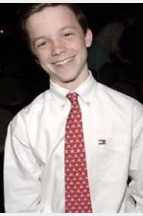 柯劳·多诺万个人介绍