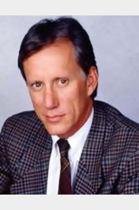 詹姆斯·伍兹个人介绍