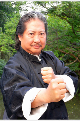 洪金宝个人介绍