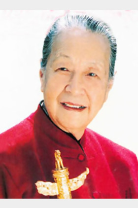黄素影个人介绍