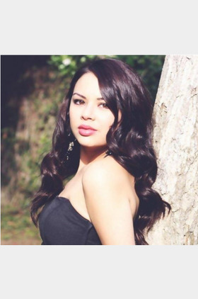 贾娜尔·帕里希Janel Parrish个人介绍