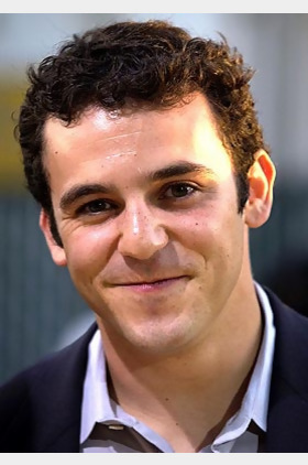 弗莱德·萨维奇个人介绍