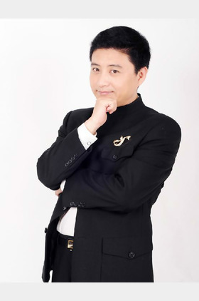 周炜个人介绍