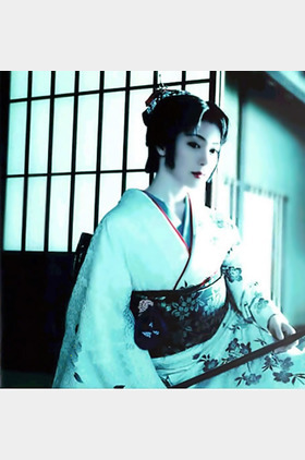 若村麻由美个人介绍