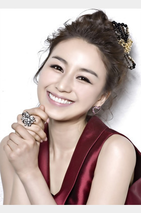 金富伦个人介绍