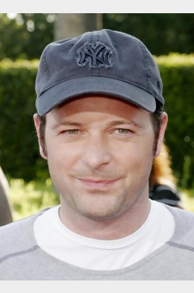 马修·沃恩个人介绍