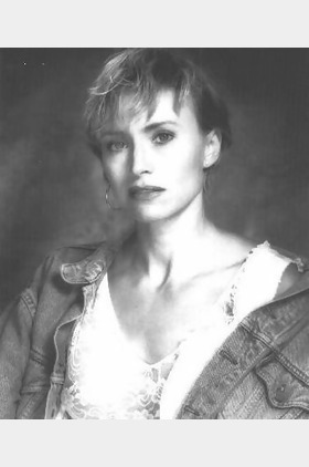 达兰妮·弗鲁格个人介绍