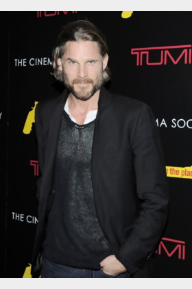 诺亚·亨特利个人介绍