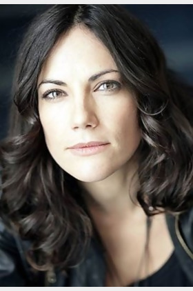 贝缇娜·齐摩曼个人介绍