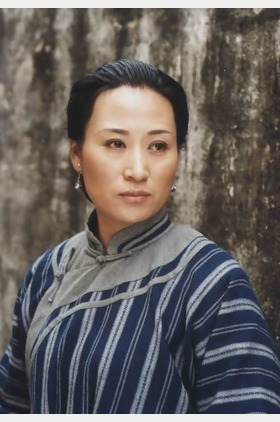 哈斯其其格个人介绍
