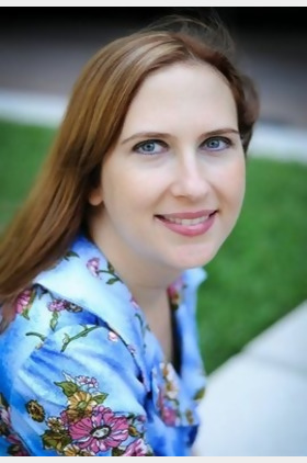 Rebecca Chulew个人介绍