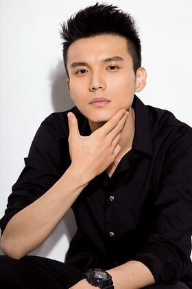 魏冠男个人介绍