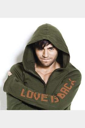 安立奎·伊格莱希亚斯个人介绍