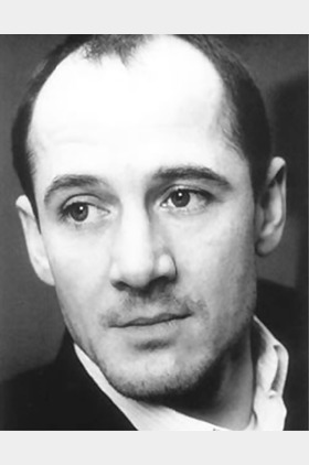 乌尔里希·穆埃个人介绍