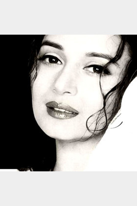 玛德胡瑞·迪克西特个人介绍