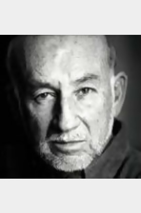 阿道弗·马尔希利亚个人介绍