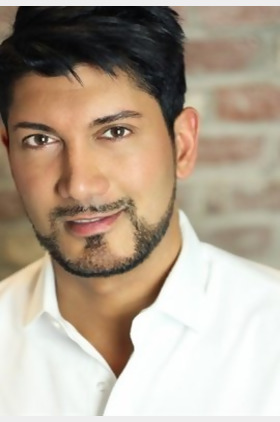 Zahf Paroo个人介绍