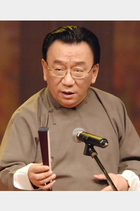 侯耀华个人介绍