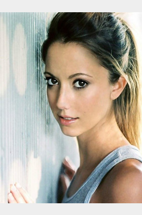 塔琳·萨瑟恩个人介绍