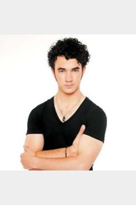 凯文·乔纳斯个人介绍