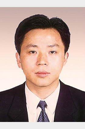 李嘉个人介绍